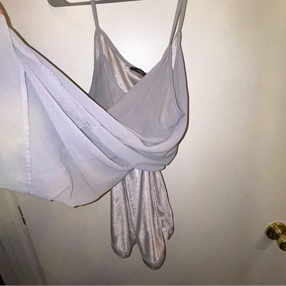 Gray Flowy Spring Top - Picture 1 of 3